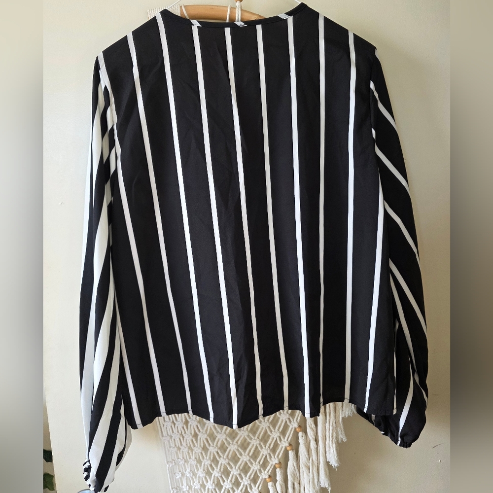 Black & White striped color block faux wrap spring blouse - Picture 3 of 8